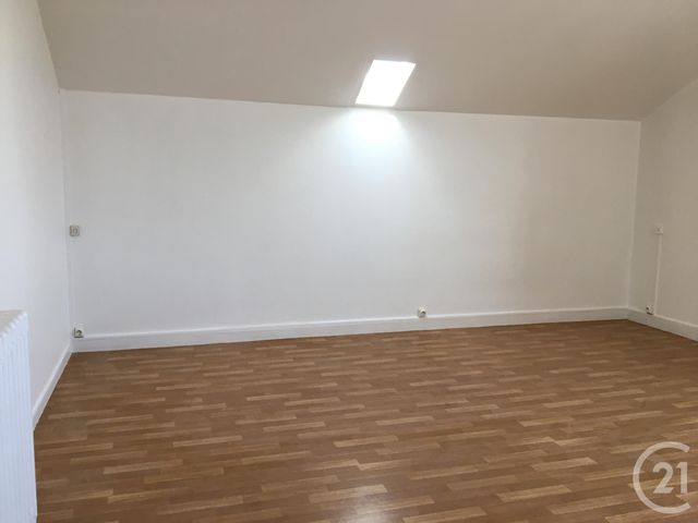 Appartement F3 &agrave; louer - 3 pi&egrave;ces - 78,26 m2 - Challans - 85 - PAYS-DE-LOIRE