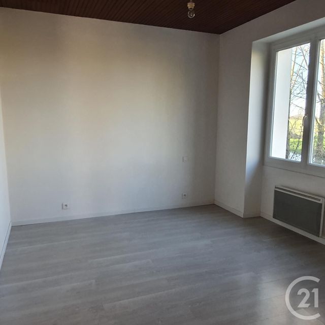 Maison &agrave; louer - 3 pi&egrave;ces - 65,08 m2 - Le Perrier - 85 - PAYS-DE-LOIRE