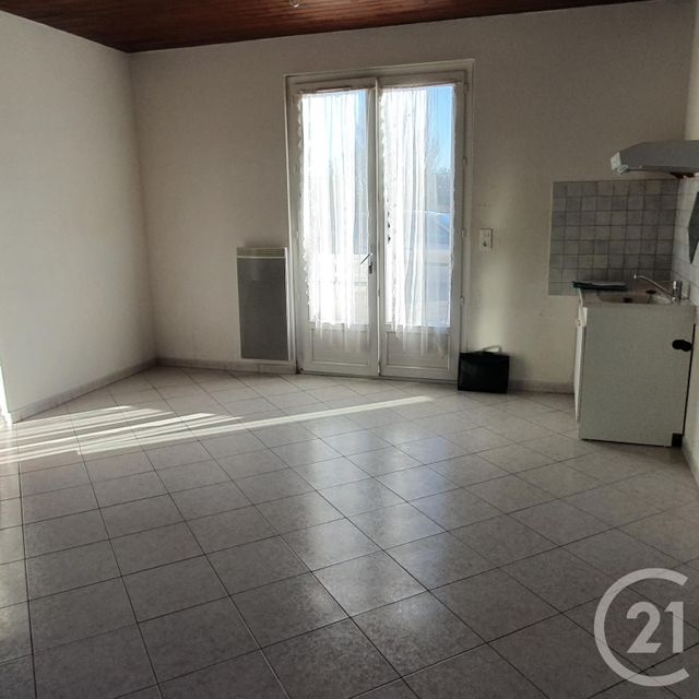 Maison &agrave; louer - 3 pi&egrave;ces - 65,08 m2 - Le Perrier - 85 - PAYS-DE-LOIRE
