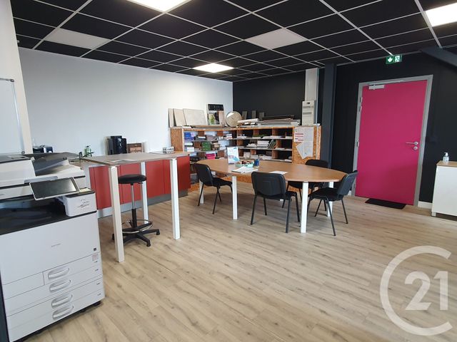 Bureaux à louer - 90.0 m2 - 85 - Vendee