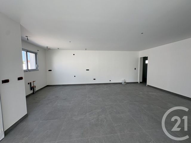 Maison &agrave; louer - 3 pi&egrave;ces - 90,90 m2 - Challans - 85 - PAYS-DE-LOIRE