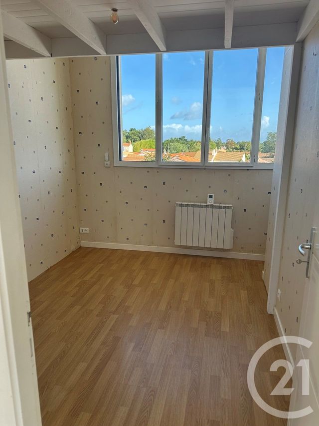 Appartement F4 &agrave; vendre - 4 pi&egrave;ces - 76,75 m2 - Commequiers - 85 - PAYS-DE-LOIRE