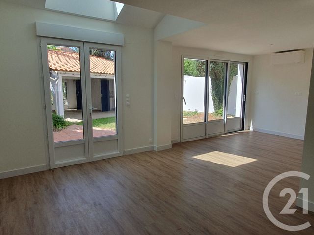 Maison &agrave; louer - 6 pi&egrave;ces - 141,37 m2 - La Garnache - 85 - PAYS-DE-LOIRE