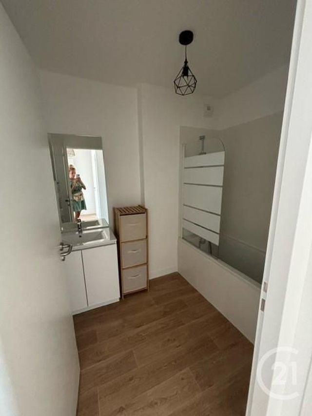 Appartement F3 &agrave; louer - 3 pi&egrave;ces - 66,06 m2 - Challans - 85 - PAYS-DE-LOIRE