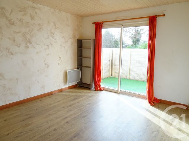Maison &agrave; louer - 3 pi&egrave;ces - 71,92 m2 - Apremont - 85 - PAYS-DE-LOIRE