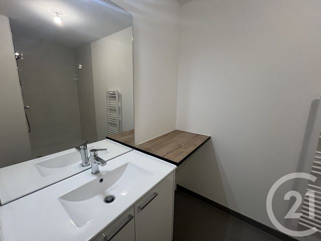 Appartement T2 &agrave; louer - 2 pi&egrave;ces - 49,09 m2 - Challans - 85 - PAYS-DE-LOIRE