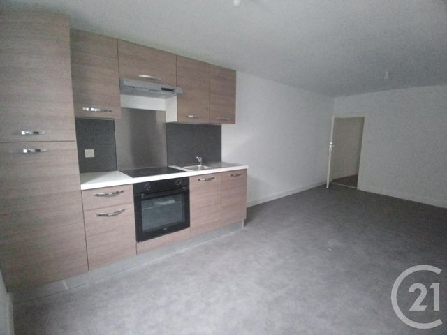 Appartement F3 &agrave; louer - 3 pi&egrave;ces - 100,63 m2 - Limoges - 87 - LIMOUSIN