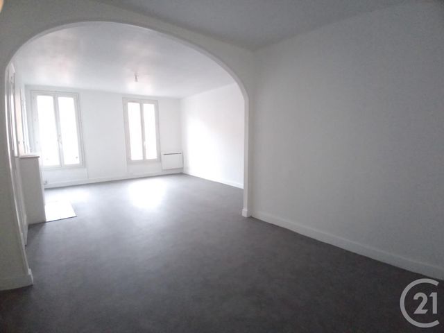 Appartement F3 &agrave; louer - 3 pi&egrave;ces - 100,63 m2 - Limoges - 87 - LIMOUSIN