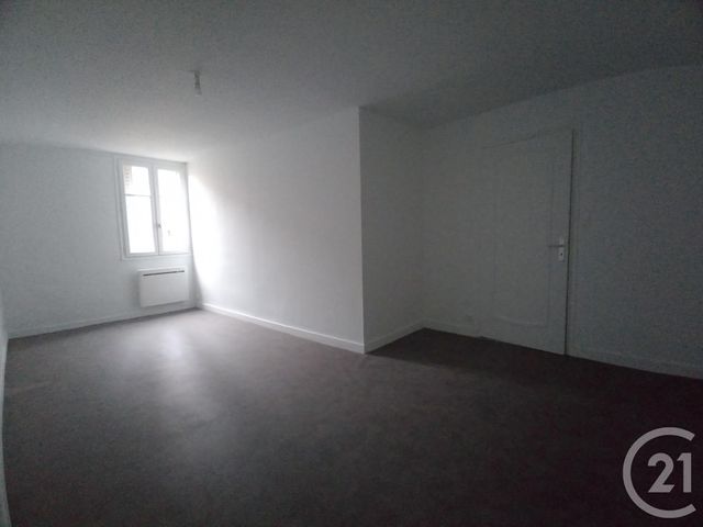 Appartement F3 &agrave; louer - 3 pi&egrave;ces - 100,63 m2 - Limoges - 87 - LIMOUSIN