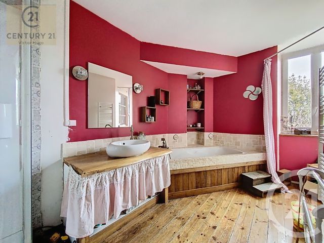 Maison &agrave; vendre - 7 pi&egrave;ces - 204 m2 - Limoges - 87 - LIMOUSIN