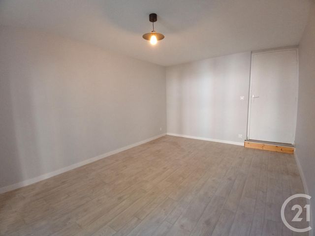 Appartement F2 &agrave; louer - 2 pi&egrave;ces - 68,49 m2 - Limoges - 87 - LIMOUSIN