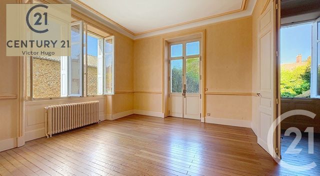 Maison &agrave; vendre - 11 pi&egrave;ces - 242 m2 - St Victurnien - 87 - LIMOUSIN