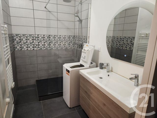 Appartement F3 &agrave; louer - 3 pi&egrave;ces - 74,88 m2 - Limoges - 87 - LIMOUSIN