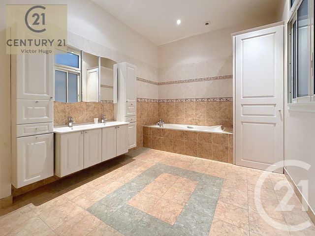 Appartement F5 &agrave; vendre - 5 pi&egrave;ces - 155 m2 - Limoges - 87 - LIMOUSIN