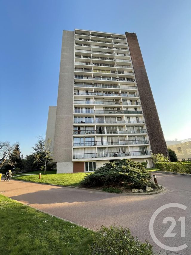 Appartement F4 à louer - 4 pièces - 87 m2 - Villejuif - 94 - ILE-DE-FRANCE