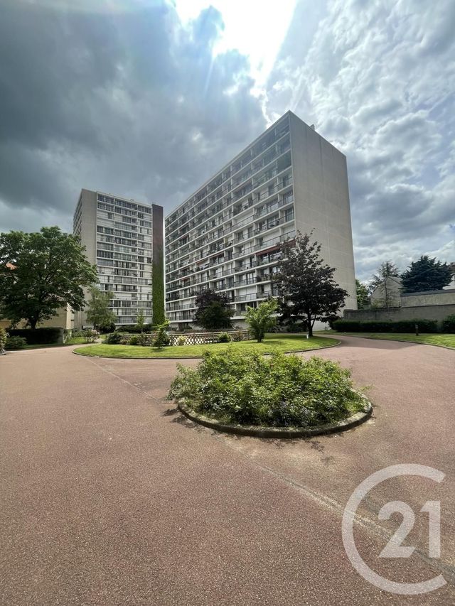 Appartement F3 à louer - 3 pièces - 66,14 m2 - Villejuif - 94 - ILE-DE-FRANCE