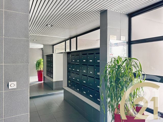 Appartement F4 à vendre - 4 pièces - 78,71 m2 - Villejuif - 94 - ILE-DE-FRANCE