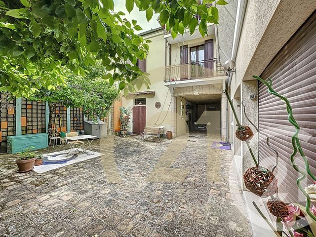 Maison à vendre - 14 pièces - 274,17 m2 - Villejuif - 94 - ILE-DE-FRANCE