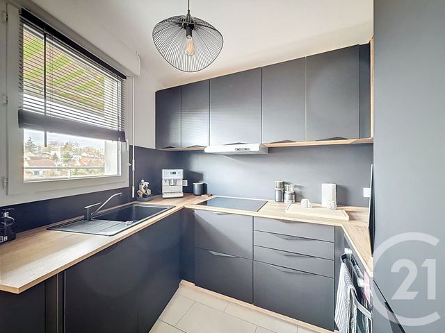Appartement T2 à vendre - 2 pièces - 47,60 m2 - Villejuif - 94 - ILE-DE-FRANCE
