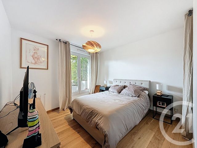 Appartement T2 à vendre - 2 pièces - 47,60 m2 - Villejuif - 94 - ILE-DE-FRANCE