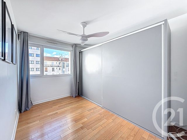 Appartement T4 &agrave; vendre - 4 pi&egrave;ces - 74,90 m2 - Villejuif - 94 - ILE-DE-FRANCE