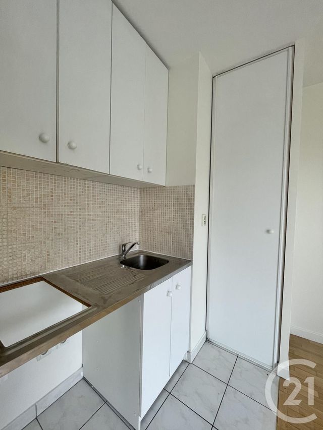 Appartement F1 &agrave; louer - 1 pi&egrave;ce - 22,83 m2 - Villejuif - 94 - ILE-DE-FRANCE