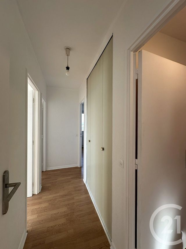 Appartement F4 &agrave; louer - 4 pi&egrave;ces - 76,99 m2 - Villejuif - 94 - ILE-DE-FRANCE