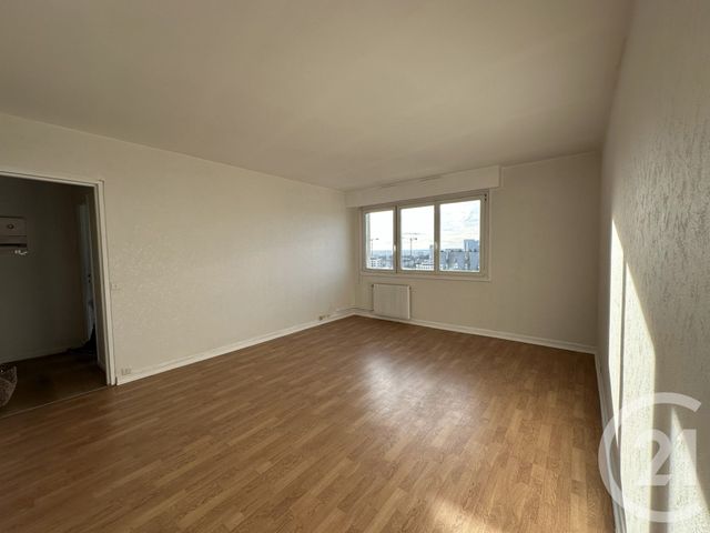 Appartement F4 &agrave; louer - 4 pi&egrave;ces - 76,99 m2 - Villejuif - 94 - ILE-DE-FRANCE