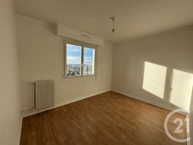 Appartement F4 &agrave; louer - 4 pi&egrave;ces - 76,99 m2 - Villejuif - 94 - ILE-DE-FRANCE