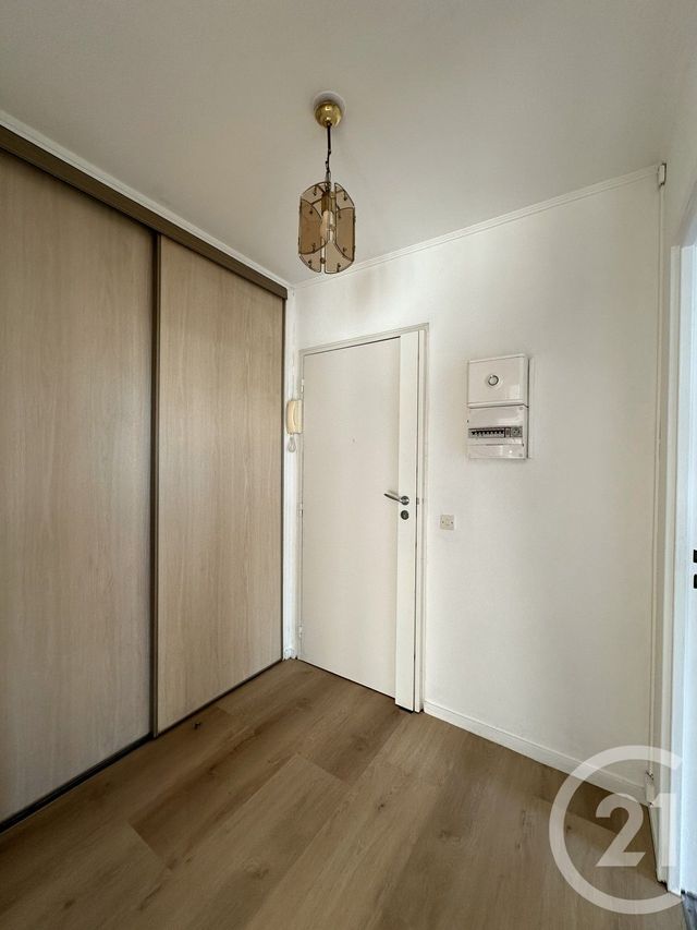 Appartement F4 &agrave; louer - 4 pi&egrave;ces - 76,99 m2 - Villejuif - 94 - ILE-DE-FRANCE