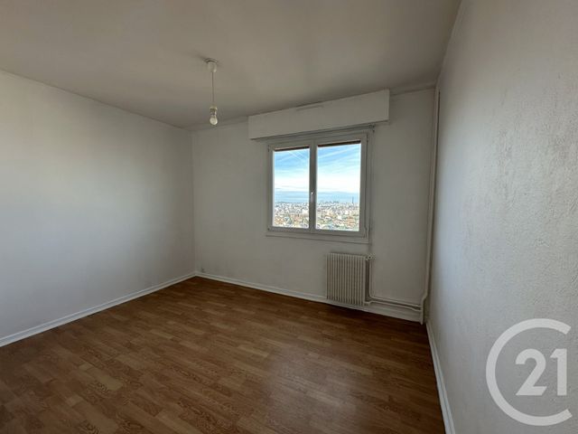 Appartement F4 &agrave; louer - 4 pi&egrave;ces - 76,99 m2 - Villejuif - 94 - ILE-DE-FRANCE