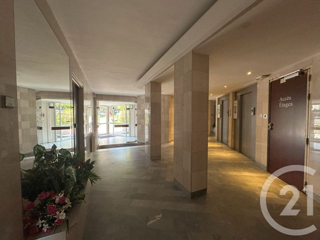 Appartement F4 &agrave; louer - 4 pi&egrave;ces - 76,99 m2 - Villejuif - 94 - ILE-DE-FRANCE