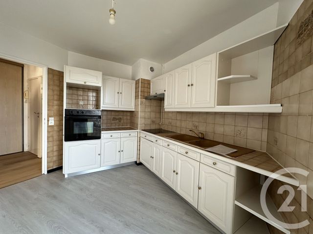 Appartement F4 &agrave; louer - 4 pi&egrave;ces - 76,99 m2 - Villejuif - 94 - ILE-DE-FRANCE