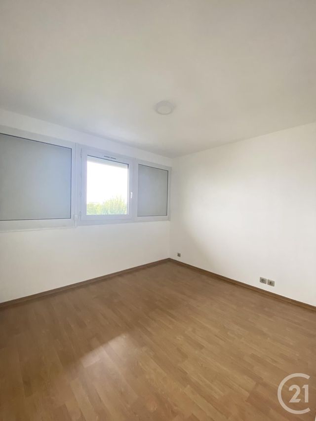Appartement F4 &agrave; louer - 4 pi&egrave;ces - 75,78 m2 - Villejuif - 94 - ILE-DE-FRANCE