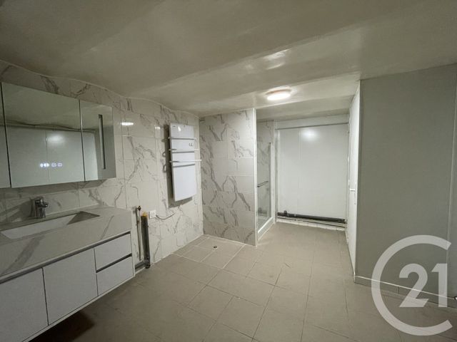 Maison &agrave; louer - 3 pi&egrave;ces - 69,47 m2 - Villejuif - 94 - ILE-DE-FRANCE