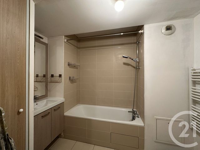 Appartement F2 &agrave; louer - 2 pi&egrave;ces - 49,51 m2 - Villejuif - 94 - ILE-DE-FRANCE