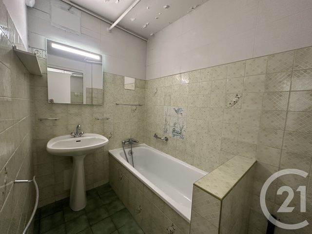 Appartement F3 &agrave; louer - 3 pi&egrave;ces - 51,13 m2 - Villejuif - 94 - ILE-DE-FRANCE