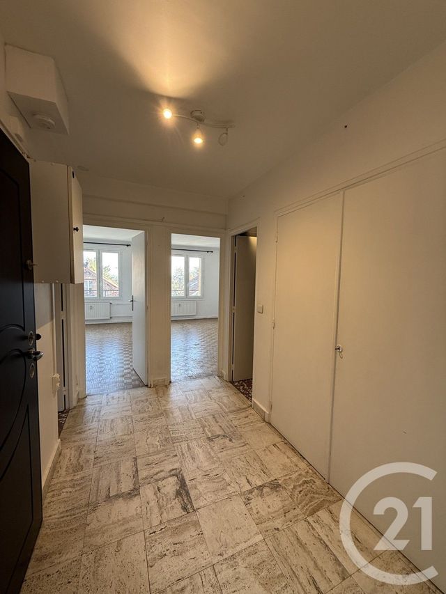 Appartement F3 &agrave; louer - 3 pi&egrave;ces - 58,24 m2 - Villejuif - 94 - ILE-DE-FRANCE
