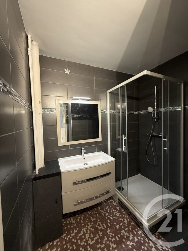 Appartement F3 &agrave; louer - 3 pi&egrave;ces - 58,24 m2 - Villejuif - 94 - ILE-DE-FRANCE