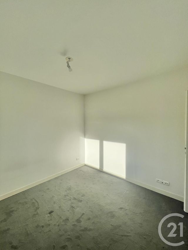 Maison &agrave; louer - 4 pi&egrave;ces - 72,80 m2 - Villejuif - 94 - ILE-DE-FRANCE