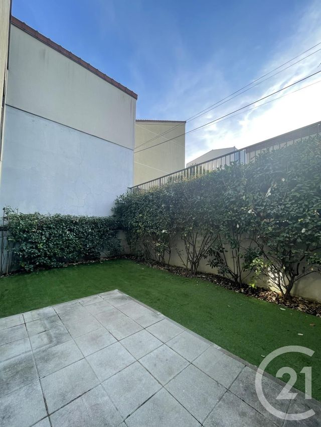 Maison &agrave; louer - 4 pi&egrave;ces - 72,80 m2 - Villejuif - 94 - ILE-DE-FRANCE