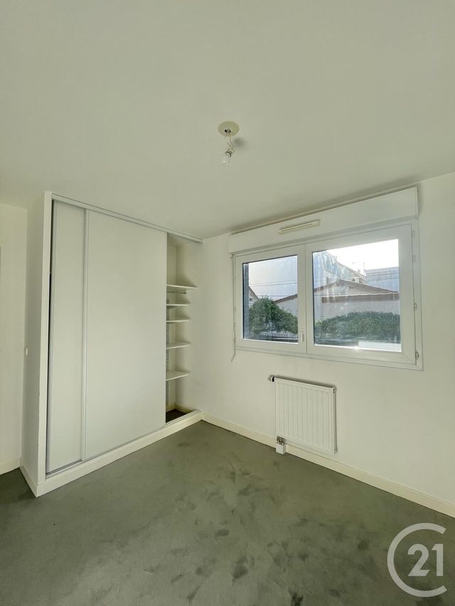 Maison &agrave; louer - 4 pi&egrave;ces - 72,80 m2 - Villejuif - 94 - ILE-DE-FRANCE