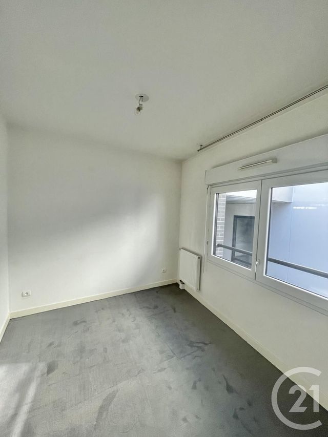 Maison &agrave; louer - 4 pi&egrave;ces - 72,80 m2 - Villejuif - 94 - ILE-DE-FRANCE