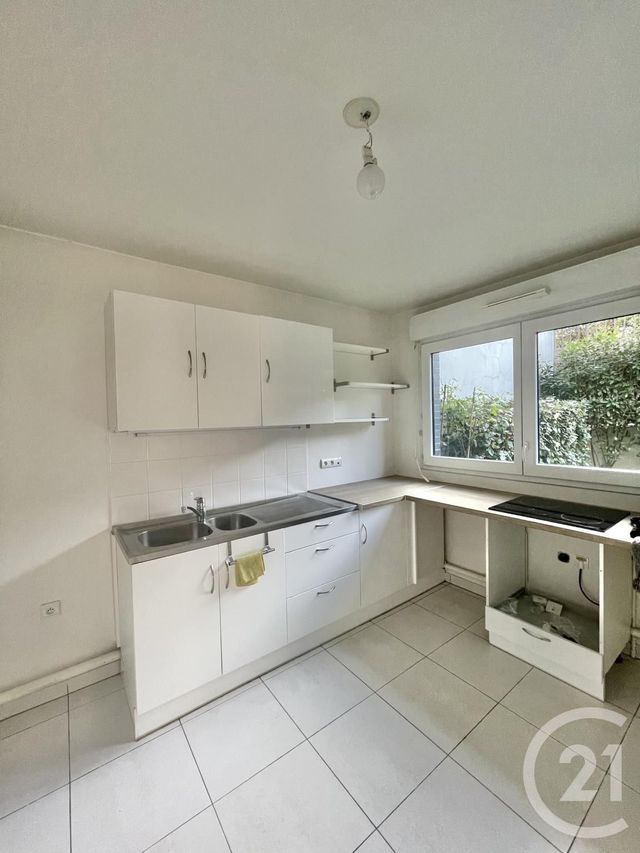 Maison &agrave; louer - 4 pi&egrave;ces - 72,80 m2 - Villejuif - 94 - ILE-DE-FRANCE