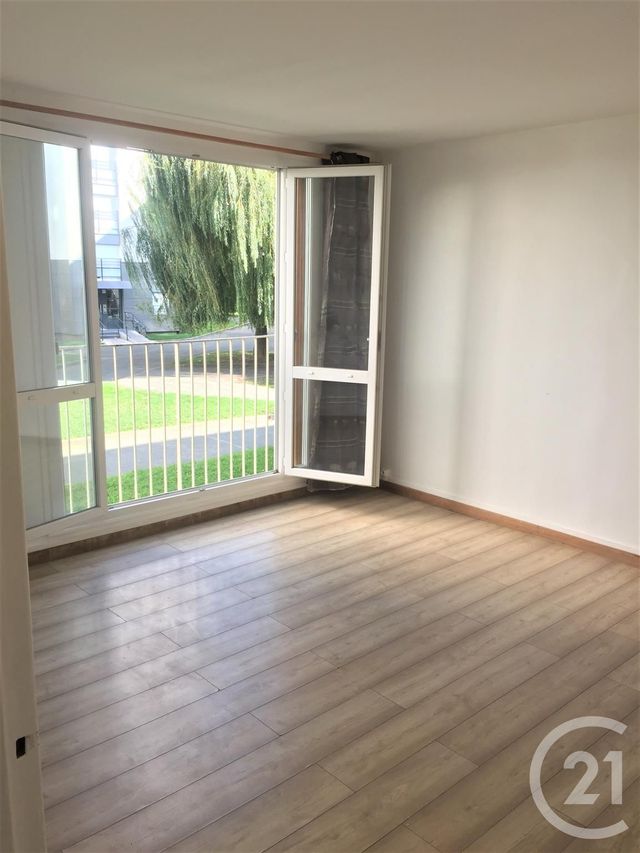 Appartement F3 &agrave; louer - 3 pi&egrave;ces - 54,51 m2 - Villejuif - 94 - ILE-DE-FRANCE