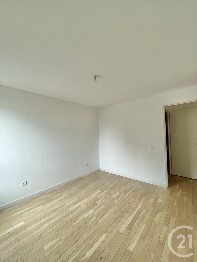 Appartement F4 &agrave; louer - 4 pi&egrave;ces - 77,86 m2 - Villejuif - 94 - ILE-DE-FRANCE