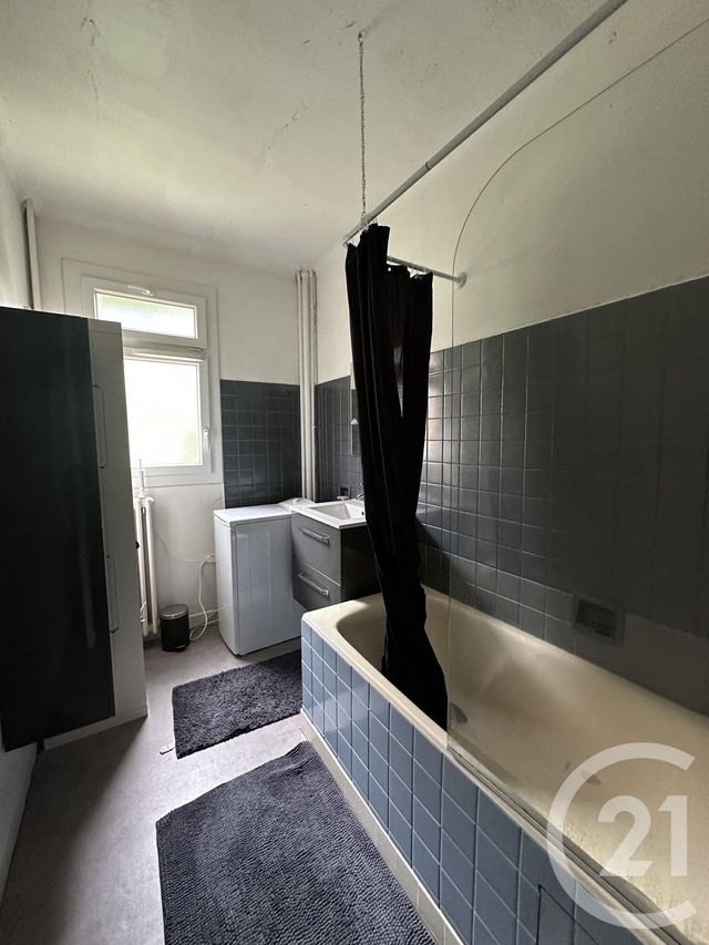 Appartement F2 &agrave; louer - 2 pi&egrave;ces - 43,92 m2 - Villejuif - 94 - ILE-DE-FRANCE