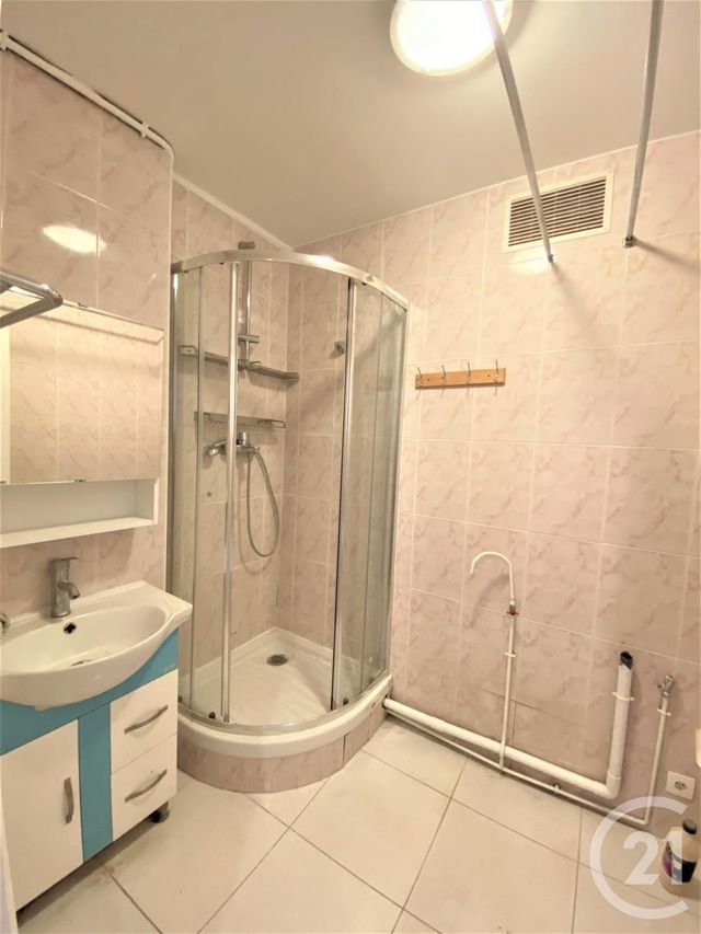 Appartement F3 &agrave; louer - 3 pi&egrave;ces - 50,39 m2 - Villejuif - 94 - ILE-DE-FRANCE