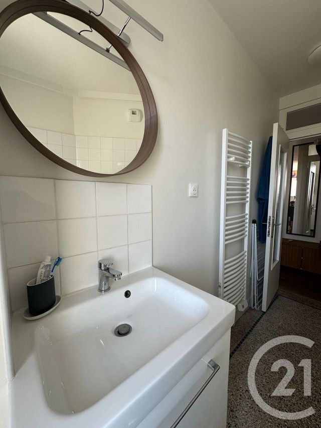 Appartement &agrave; louer - 2 pi&egrave;ces - 45,83 m2 - Villejuif - 94 - ILE-DE-FRANCE