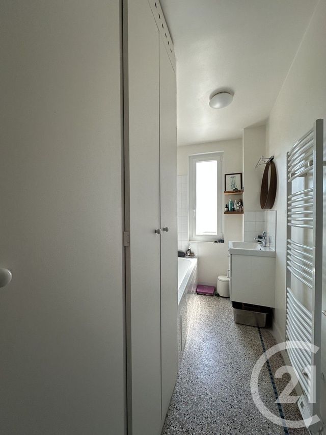 Appartement &agrave; louer - 2 pi&egrave;ces - 45,83 m2 - Villejuif - 94 - ILE-DE-FRANCE